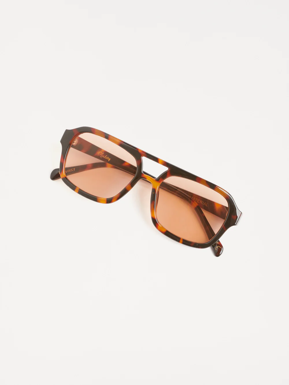 The Runway Sunglasses - Image 4